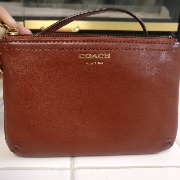 Coach Handbags - Coach Wristlet